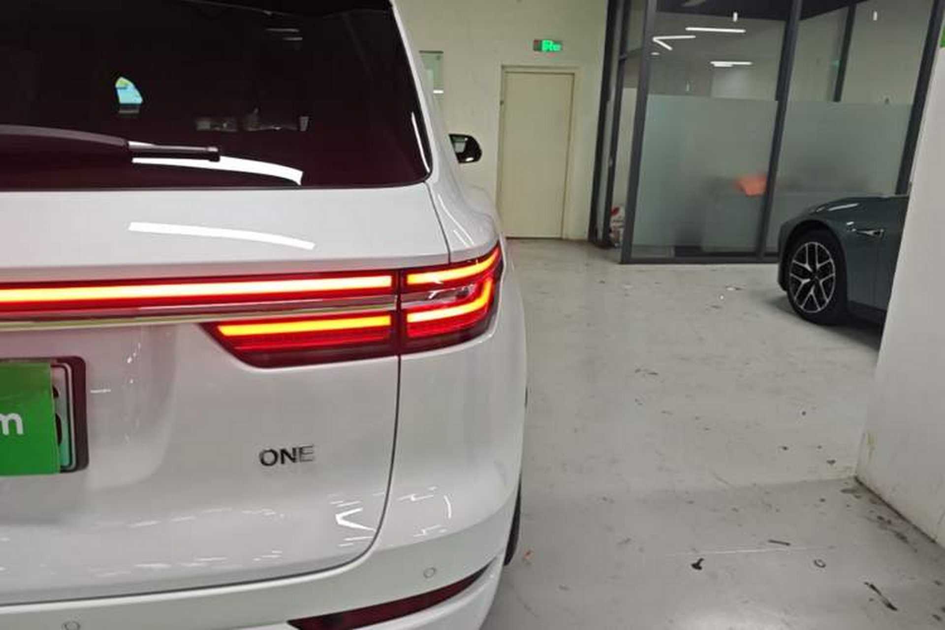 Used Li Auto ONE 2021 Extended-Range 6-Seater Version Exterior 3