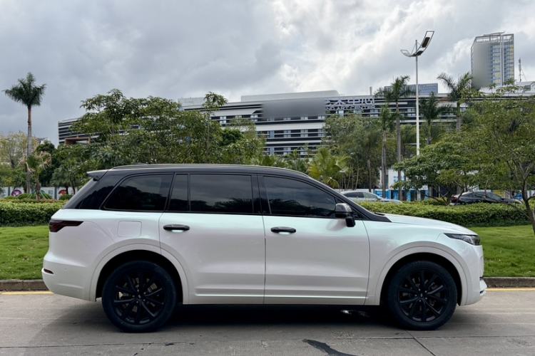 Used Li Auto ONE 2021 Extended-Range 6-Seater Version Exterior 3