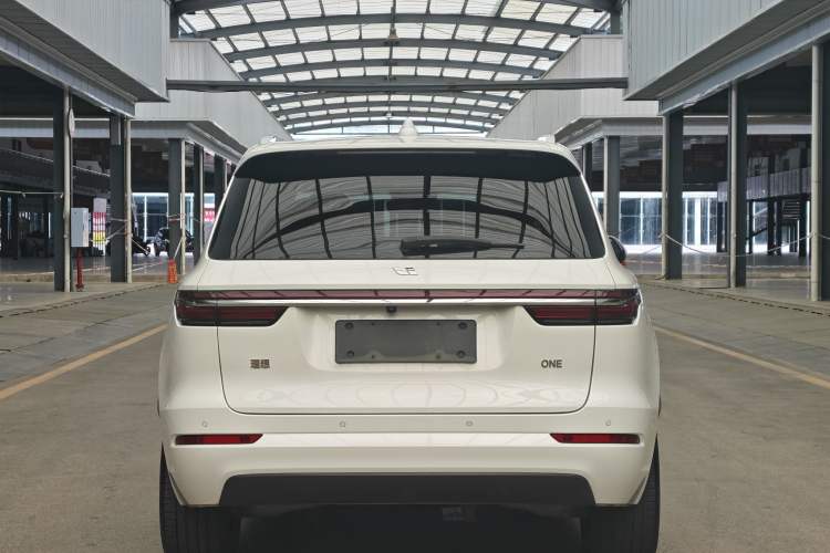 Used Li Auto ONE 2021 Extended-Range 6-Seater Version Exterior 4