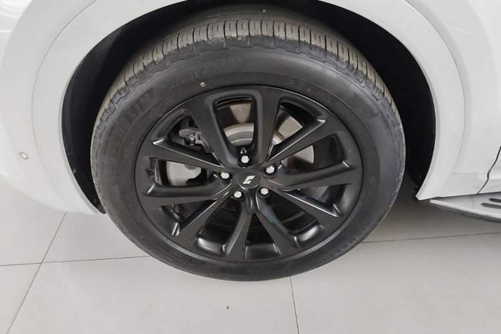Used Li Auto ONE 2021 Extended-Range 6-Seater Version Exterior 4
