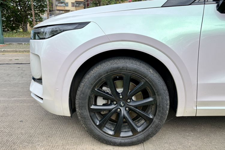 Used Li Auto ONE 2021 Extended-Range 6-Seater Version Exterior 4