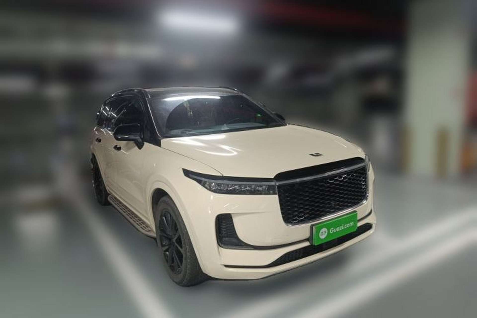 Used Li Auto ONE 2021 Extended-Range 6-Seater Version Front Right 45 Deg