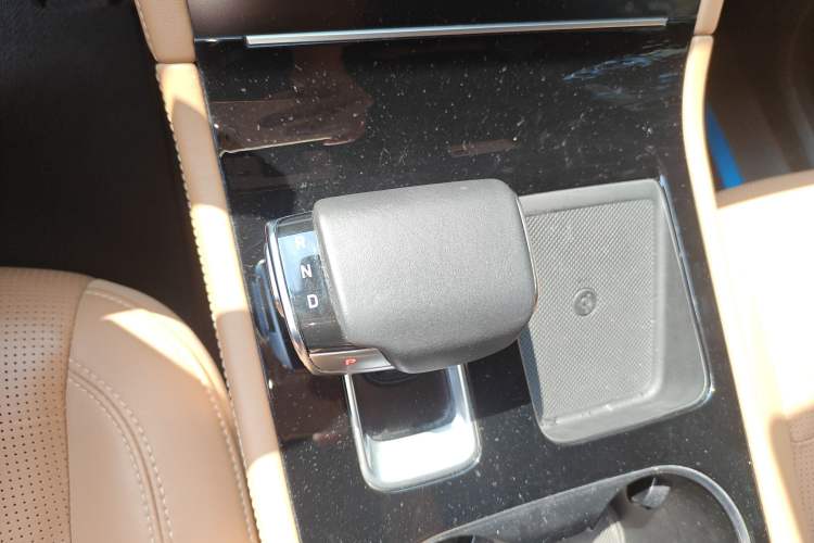 Used Li Auto ONE 2021 Extended-Range 6-Seater Version Gear Lever