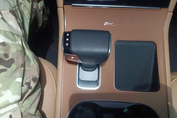 Used Li Auto ONE 2021 Extended-Range 6-Seater Version Gear Lever