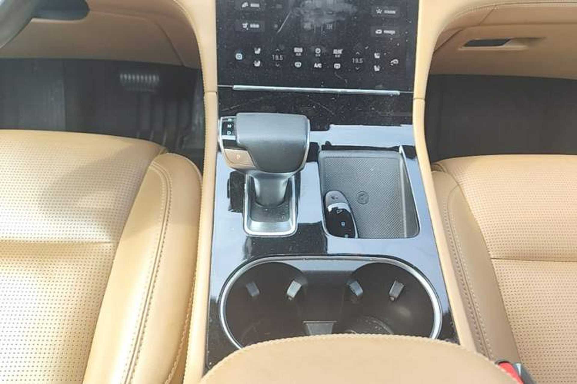 Used Li Auto ONE 2021 Extended-Range 6-Seater Version Gear Lever
