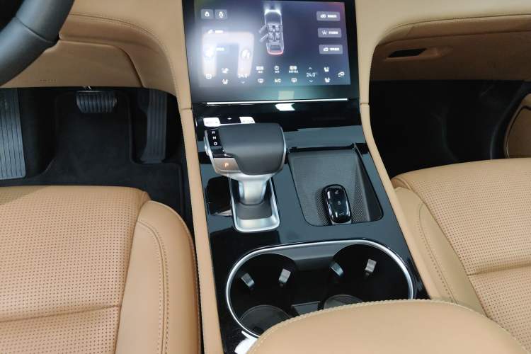 Used Li Auto ONE 2021 Extended-Range 6-Seater Version Gear Lever