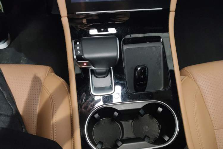 Used Li Auto ONE 2021 Extended-Range 6-Seater Version Gear Lever