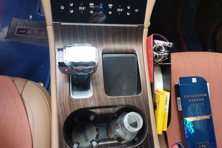 Used Li Auto ONE 2021 Extended-Range 6-Seater Version Gear Lever