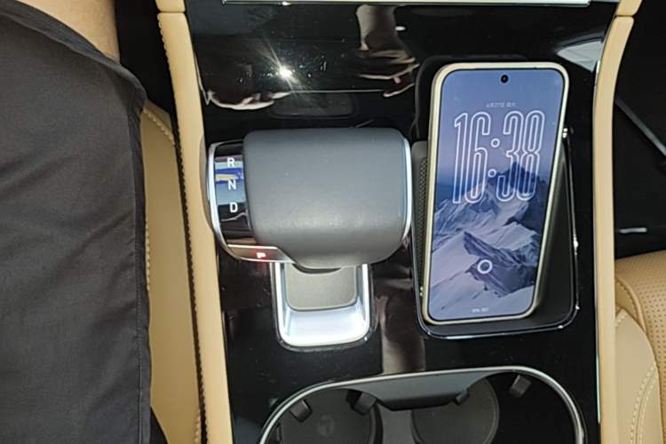 Used Li Auto ONE 2021 Extended-Range 6-Seater Version Gear Lever