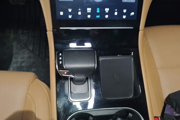 Used Li Auto ONE 2021 Extended-Range 6-Seater Version Gear Lever
