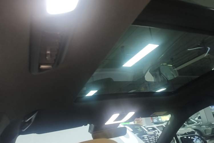 Used Li Auto ONE 2021 Extended-Range 6-Seater Version Headliner