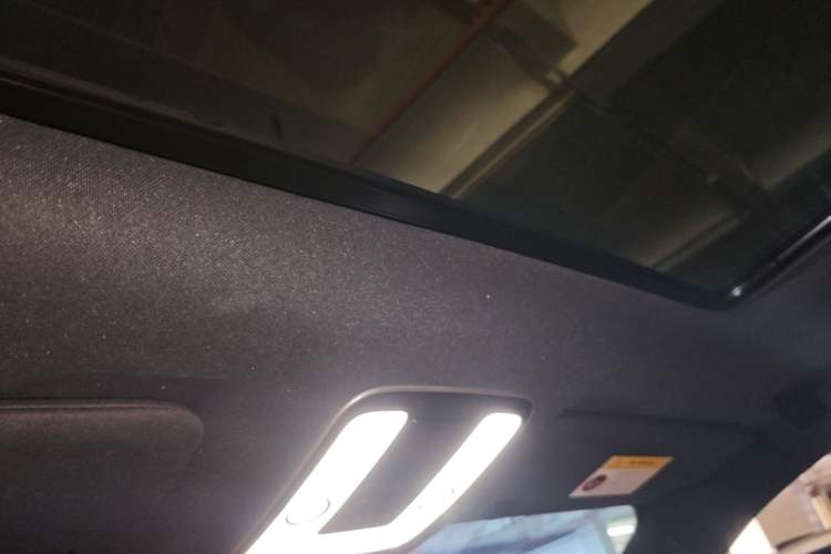 Used Li Auto ONE 2021 Extended-Range 6-Seater Version Headliner