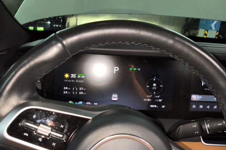 Used Li Auto ONE 2021 Extended-Range 6-Seater Version Instrument Cluster