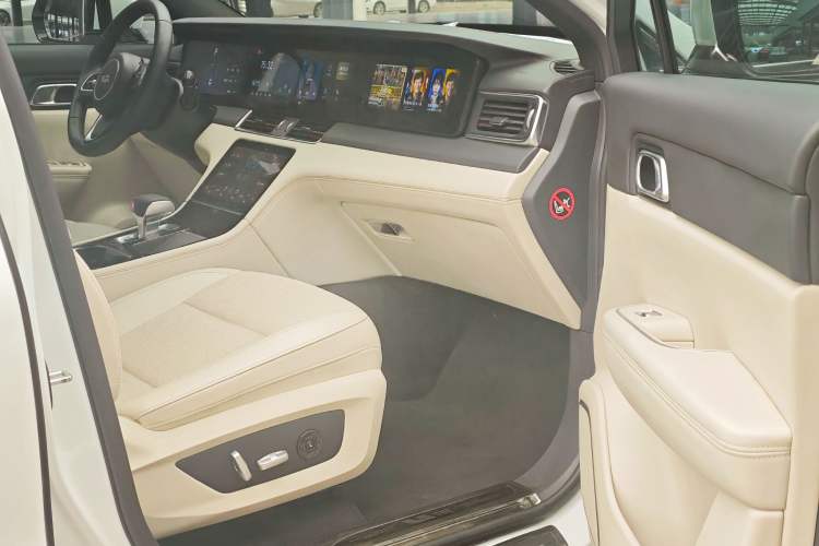 Used Li Auto ONE 2021 Extended-Range 6-Seater Version Interior 1