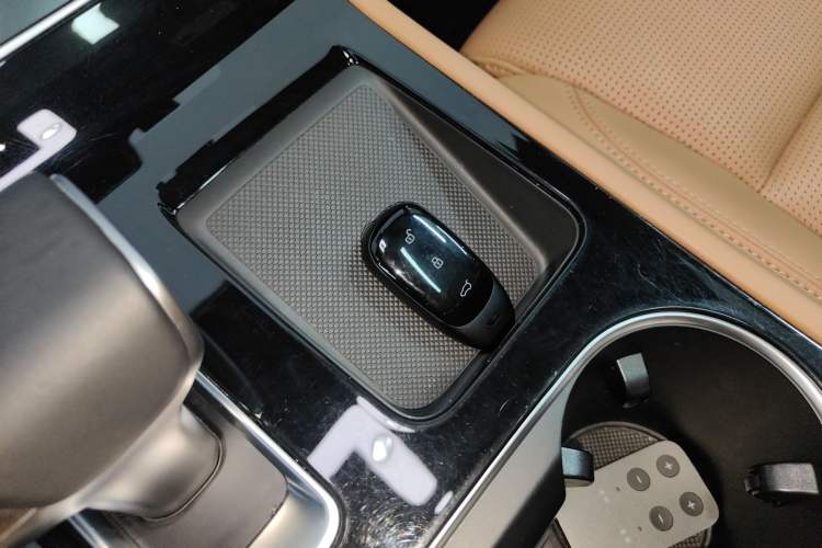 Used Li Auto ONE 2021 Extended-Range 6-Seater Version Interior 1