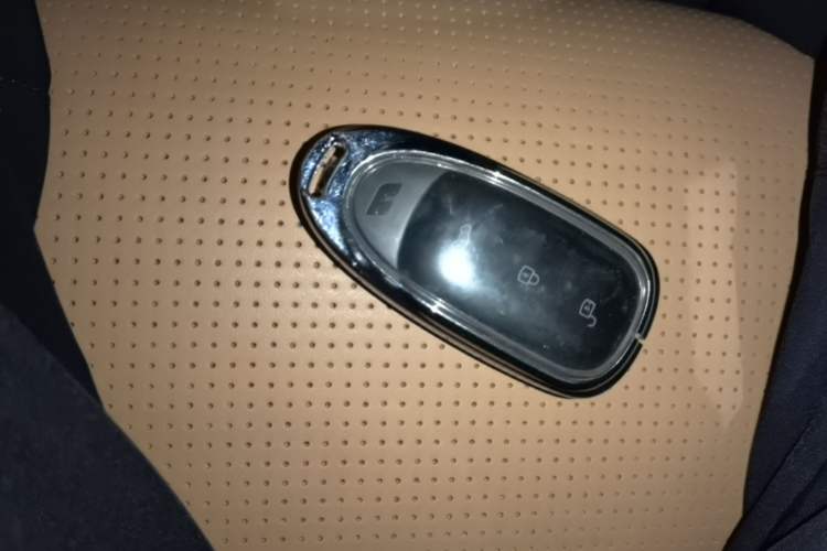 Used Li Auto ONE 2021 Extended-Range 6-Seater Version Interior 1