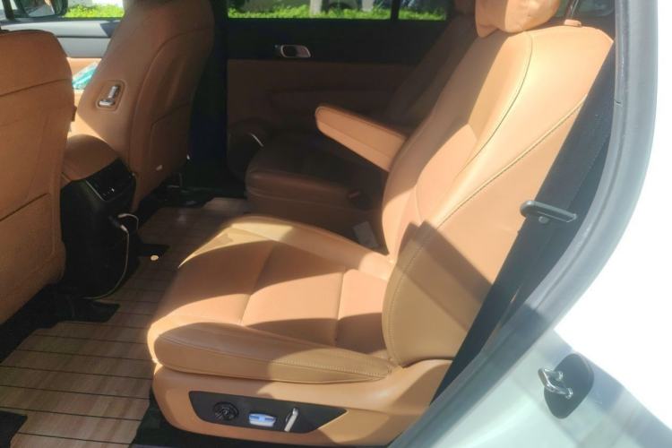 Used Li Auto ONE 2021 Extended-Range 6-Seater Version Interior 4
