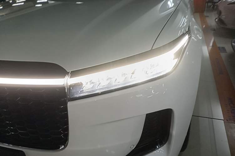 Used Li Auto ONE 2021 Extended-Range 6-Seater Version Left Front Headlight