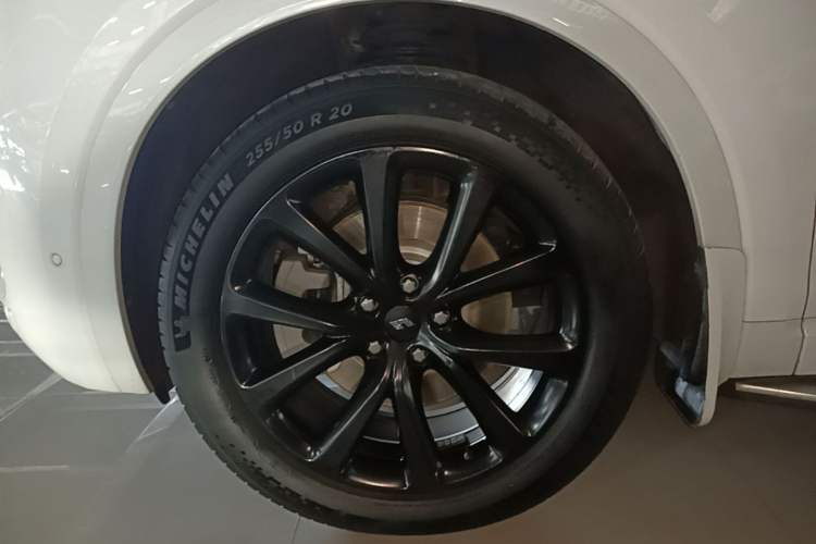 Used Li Auto ONE 2021 Extended-Range 6-Seater Version Left Front Wheel Hub