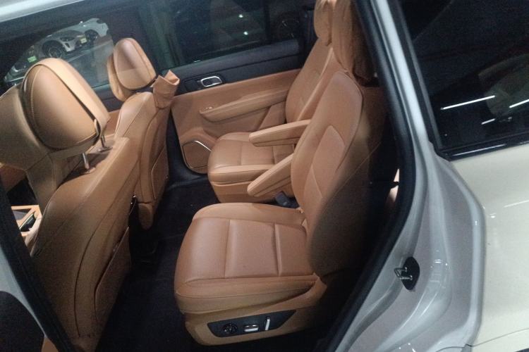 Used Li Auto ONE 2021 Extended-Range 6-Seater Version Left Rear Seat