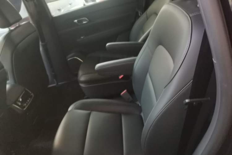 Used Li Auto ONE 2021 Extended-Range 6-Seater Version Left Rear Seat