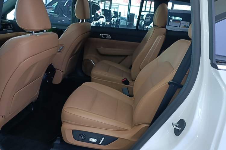 Used Li Auto ONE 2021 Extended-Range 6-Seater Version Left Rear Seat