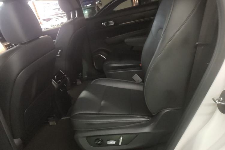 Used Li Auto ONE 2021 Extended-Range 6-Seater Version Left Rear Seat