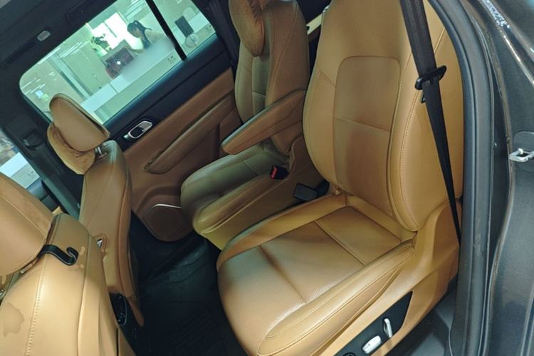 Used Li Auto ONE 2021 Extended-Range 6-Seater Version Left Rear Seat