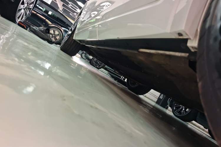 Used Li Auto ONE 2021 Extended-Range 6-Seater Version Left Side Sill