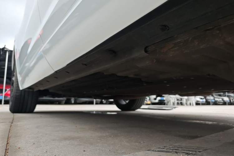 Used Li Auto ONE 2021 Extended-Range 6-Seater Version Left Side Sill