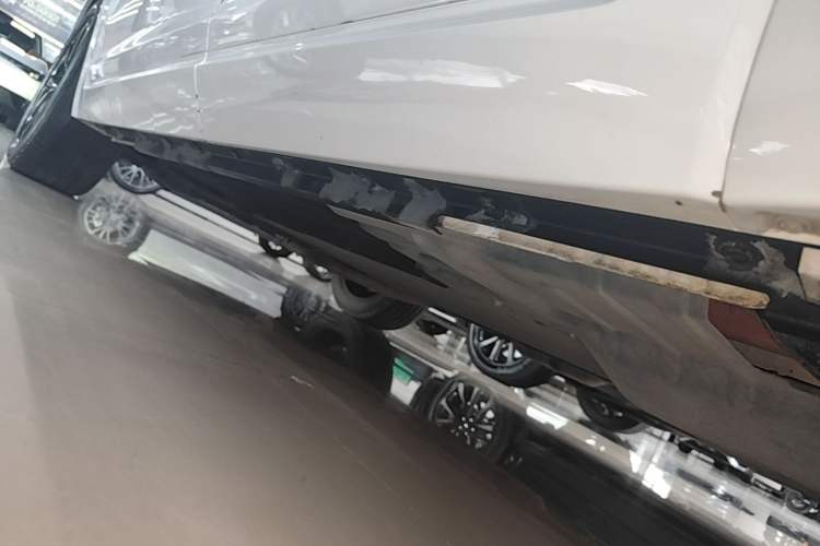 Used Li Auto ONE 2021 Extended-Range 6-Seater Version Left Side Sill