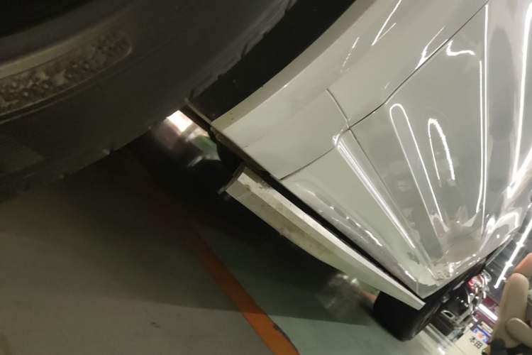 Used Li Auto ONE 2021 Extended-Range 6-Seater Version Left Side Sill