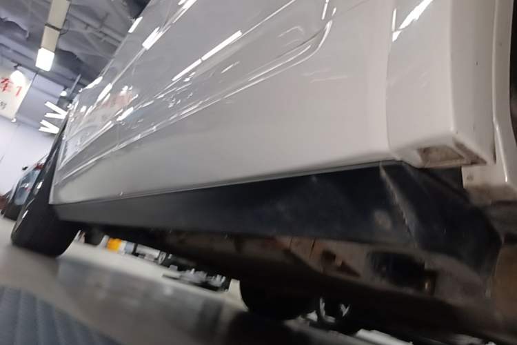 Used Li Auto ONE 2021 Extended-Range 6-Seater Version Left Side Sill
