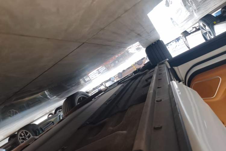 Used Li Auto ONE 2021 Extended-Range 6-Seater Version Left Side Sill