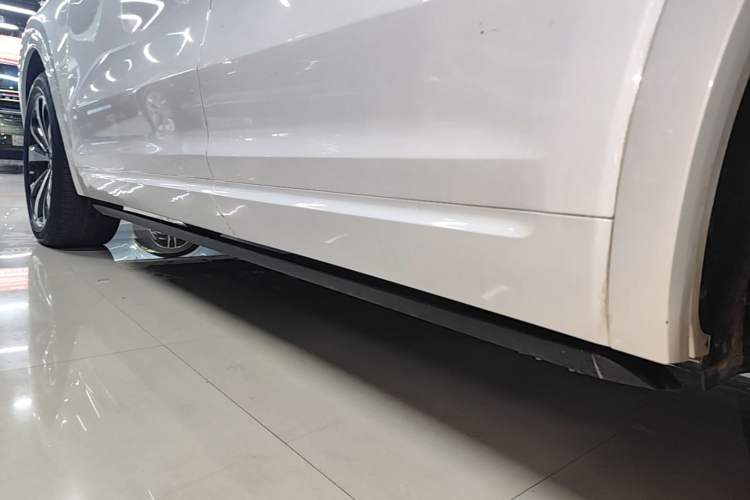Used Li Auto ONE 2021 Extended-Range 6-Seater Version Left Side Sill