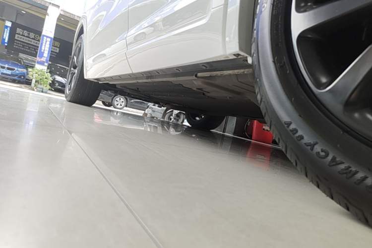 Used Li Auto ONE 2021 Extended-Range 6-Seater Version Left Side Sill