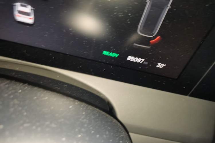 Used Li Auto ONE 2021 Extended-Range 6-Seater Version Odometer Close Up