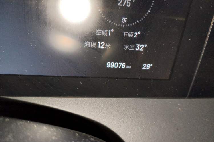 Used Li Auto ONE 2021 Extended-Range 6-Seater Version Odometer Close Up