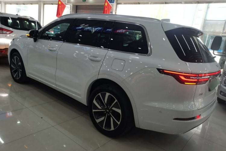 Used Li Auto ONE 2021 Extended-Range 6-Seater Version Rear Left 45 Deg