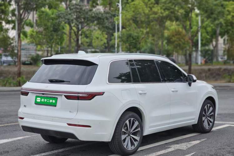Used Li Auto ONE 2021 Extended-Range 6-Seater Version Rear Right 45 Deg