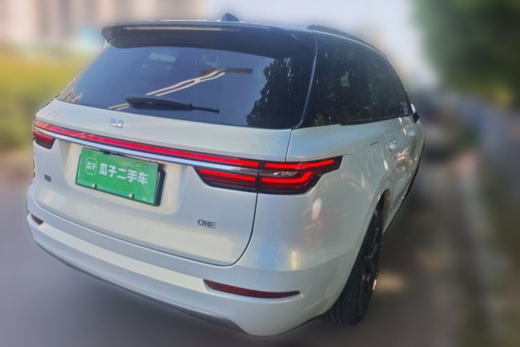 Used Li Auto ONE 2021 Extended-Range 6-Seater Version Rear Right 45 Deg