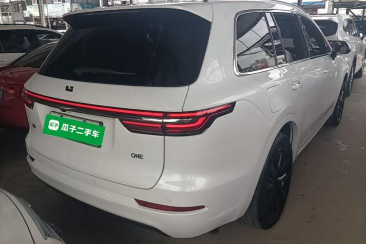 Used Li Auto ONE 2021 Extended-Range 6-Seater Version Rear Right 45 Deg