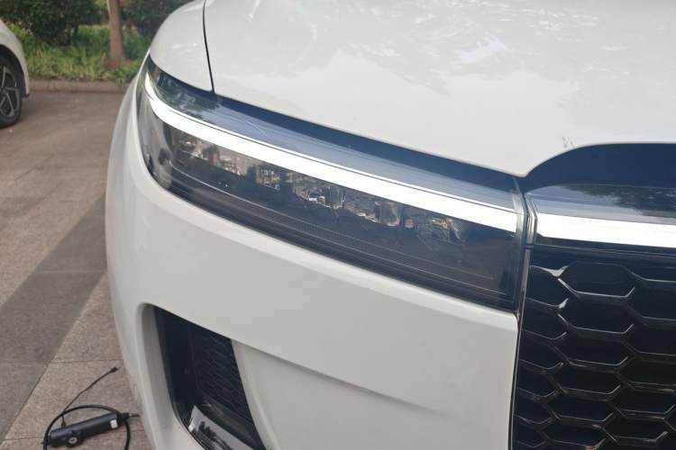 Used Li Auto ONE 2021 Extended-Range 6-Seater Version Right Front Headlight