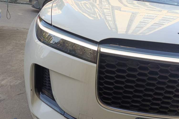 Used Li Auto ONE 2021 Extended-Range 6-Seater Version Right Front Headlight