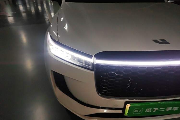 Used Li Auto ONE 2021 Extended-Range 6-Seater Version Right Front Headlight