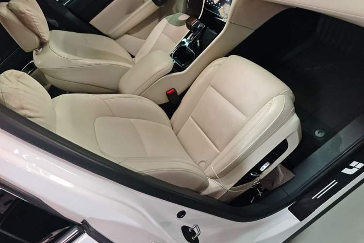 Used Li Auto ONE 2021 Extended-Range 6-Seater Version Right Front Seat