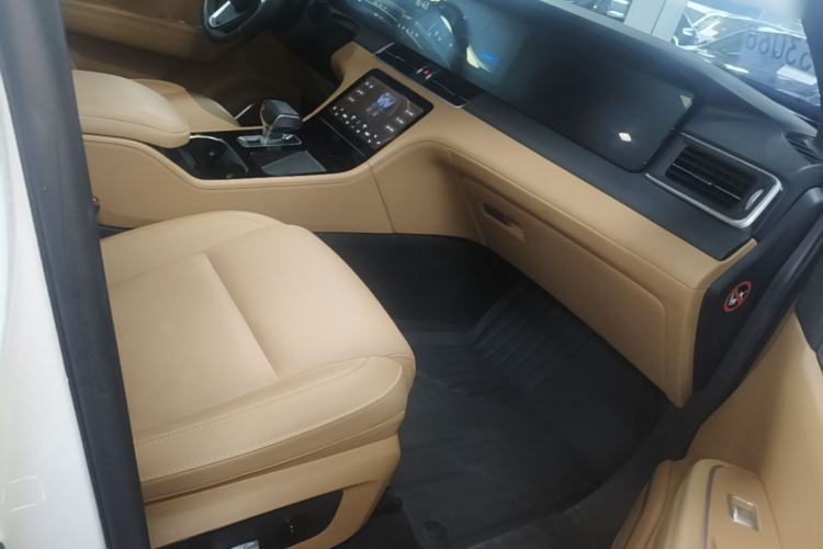 Used Li Auto ONE 2021 Extended-Range 6-Seater Version Right Front Seat