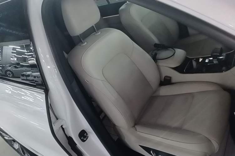 Used Li Auto ONE 2021 Extended-Range 6-Seater Version Right Front Seat