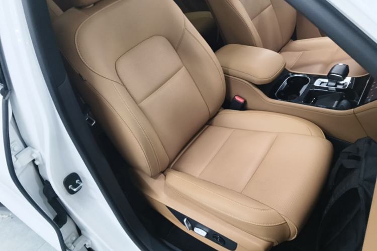 Used Li Auto ONE 2021 Extended-Range 6-Seater Version Right Front Seat
