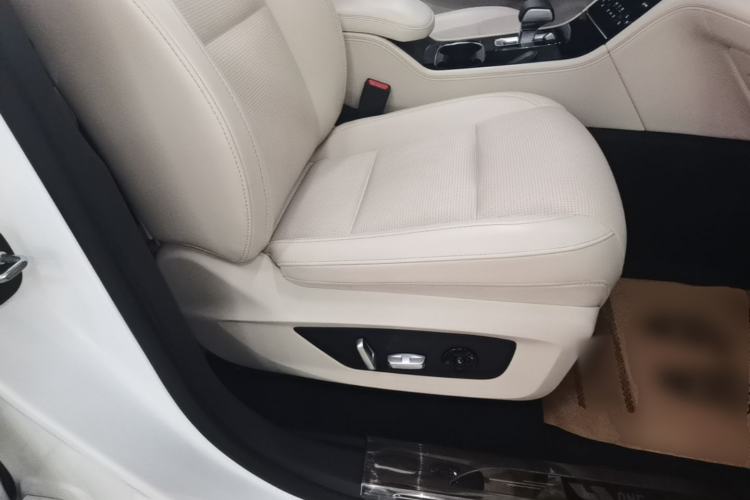 Used Li Auto ONE 2021 Extended-Range 6-Seater Version Right Front Seat